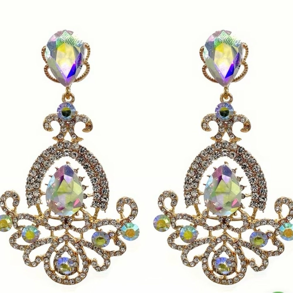 Elegant Gold and Crystal Drop Earrings